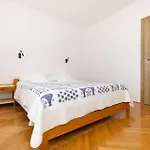 Lina 1 * Mali Lošinj