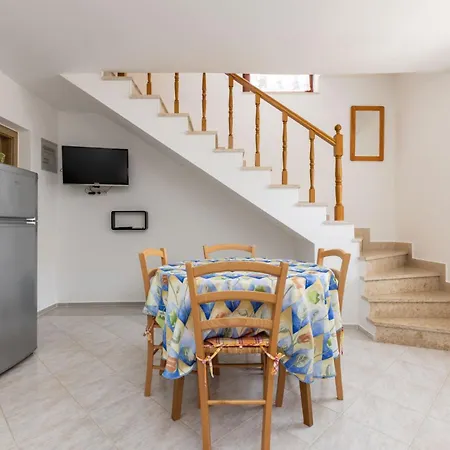 Апартаменты Lina 1 Мали-Лошинь