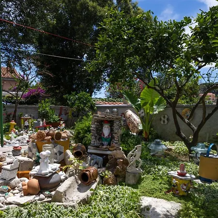 Апартаменты Lina 1 *