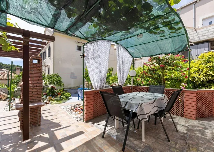 Lina 1 Апартаменты Мали-Лошинь